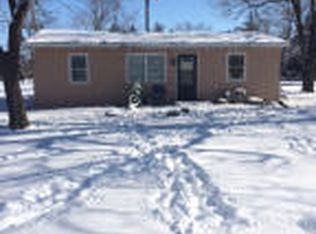 102 Hunts Ave, Fruitland, IA 52749