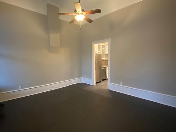 2nd image of 912 Rock St