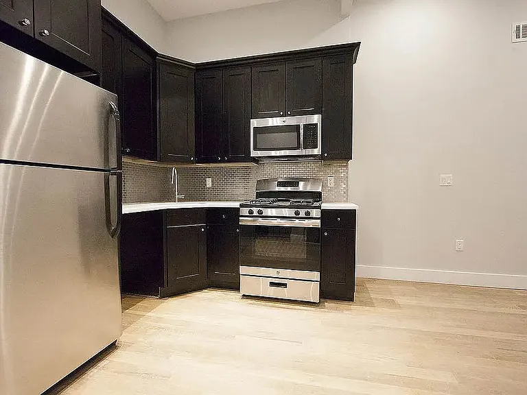 613 Woodward Ave #3C — Photo 14