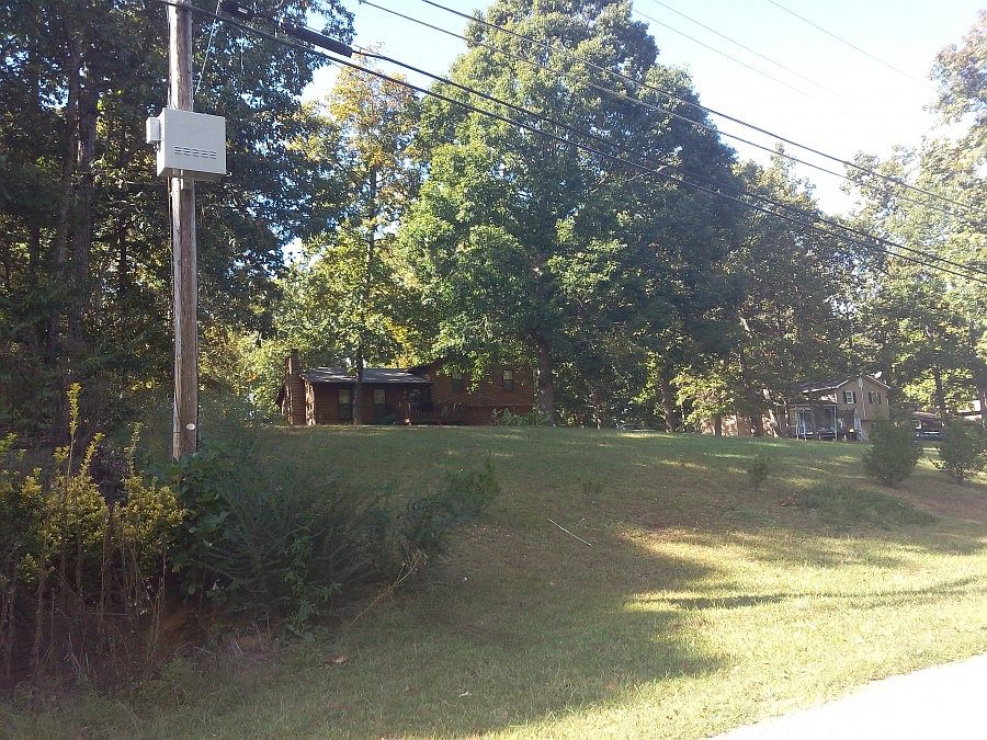 2nd image of 180 Hearthstone Dr