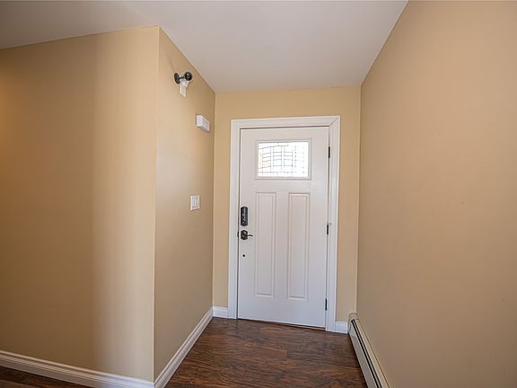 5th image of 9 Marlin Dr