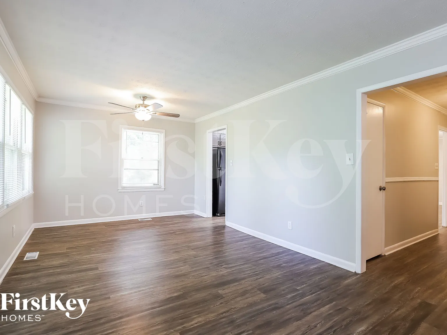 3 bed, 2.0 bath, 1492 sqft, $2,000 — Photo 3