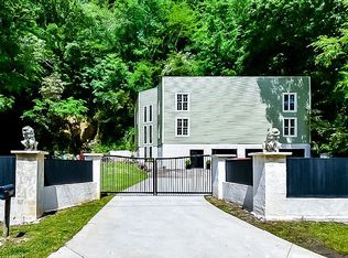 270 Azalea Dr, Roswell, GA 30075