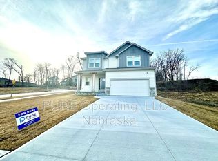 17451 Tucker St, Bennington, NE 68007