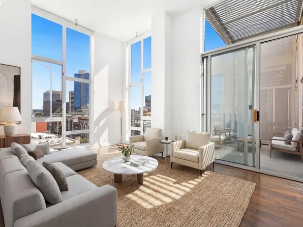 630 Thomas L Berkley Way APT 822, Oakland, CA 94612