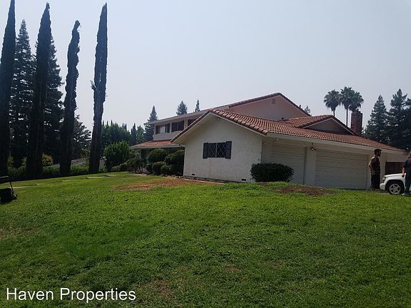 4th image of 4997 Arboleda Dr