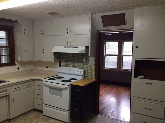 2nd image of 5835 Wayne Ave