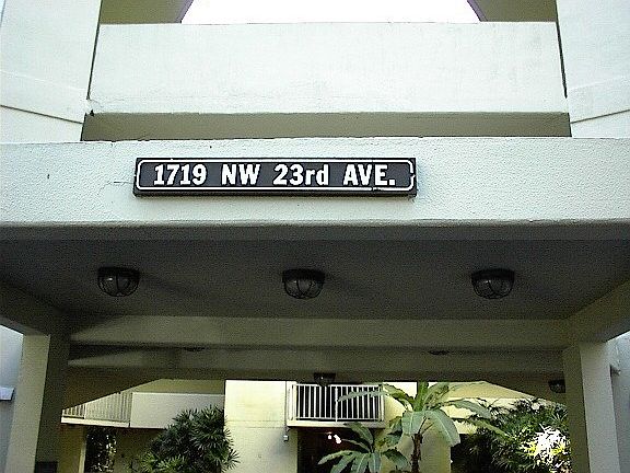 4th image of 1719 NW 23rd Ave
