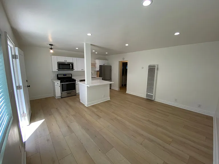 203 Ladera Street — Photo 6