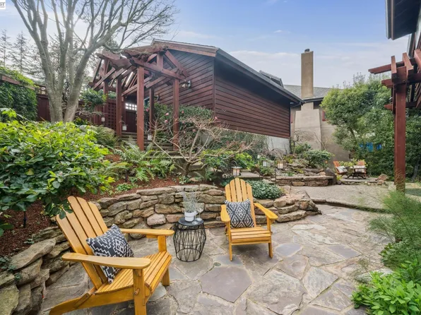 854 Leo Way, Oakland, CA 94611