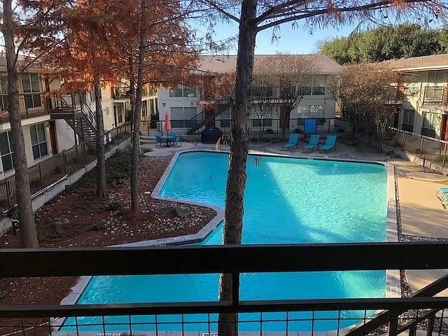 4616 W Lovers Ln #208 — Photo 14