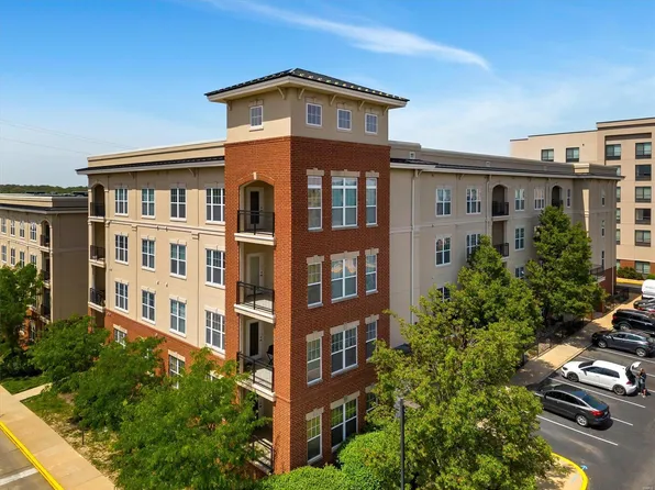 1241 Strassner Dr APT 1403, Saint Louis, MO 63144