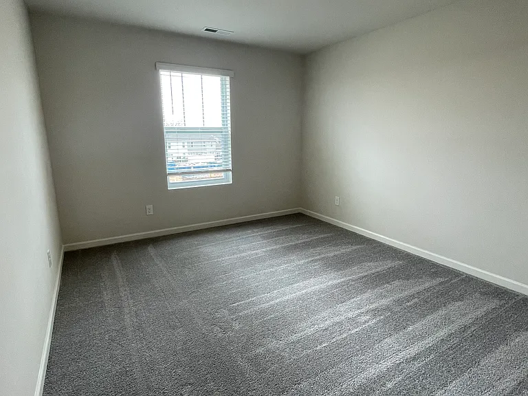 558 Trinity Way — Photo 26