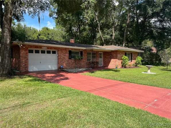 6733 E Gurley St, Inverness, FL 34452