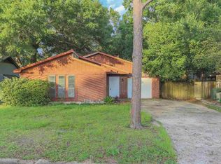 7406 Viewcrest Dr, Pensacola, FL 32504