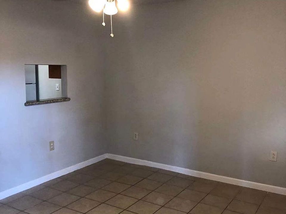 1st image of 420 Carrie Dr APT C