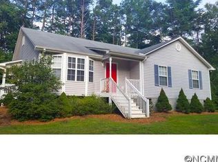 19 Woodland Dr, Fairview, NC 28730