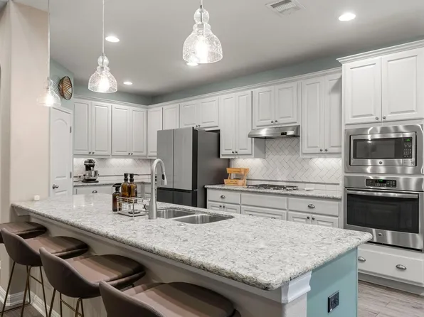 3029 Scout Pony Dr, Leander, TX 78641