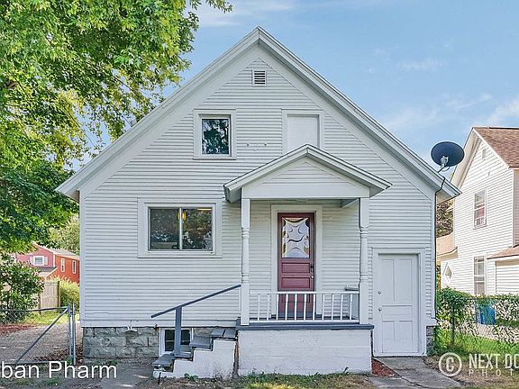 2nd image of 927 Douglas St NW