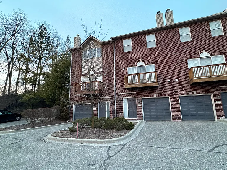42480 Corlina Dr — Photo 3