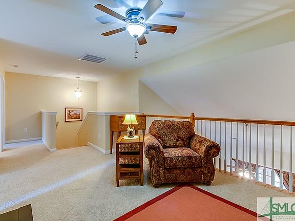 4th image of 154 Royal Ln
