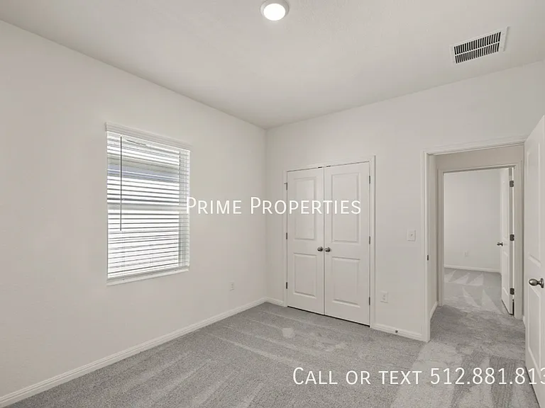 221 Wilson Springs Ln — Photo 16