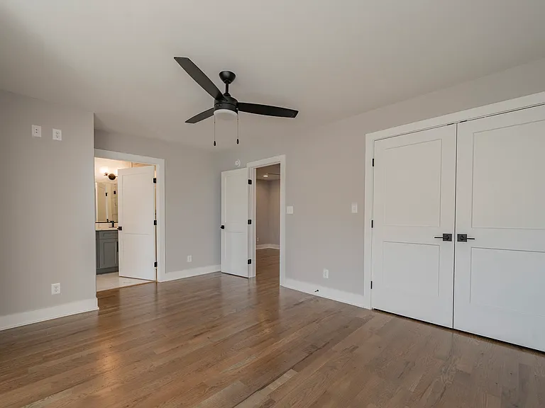 1021 Landon Ct — Photo 8