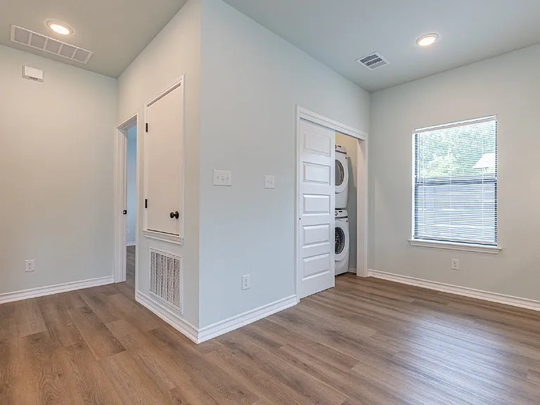2346 Dakota St #1101 — Photo 11