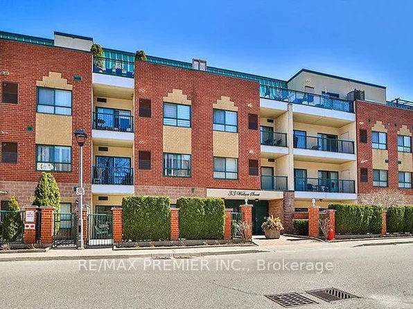 33 Wallace St #115, Vaughan, ON L4L 9L4