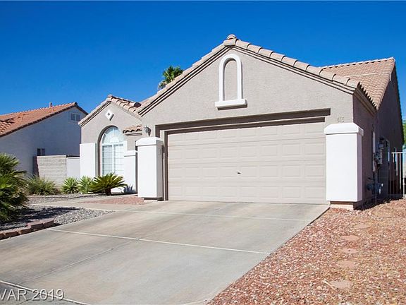 3rd image of 515 Scenic Terra Dr