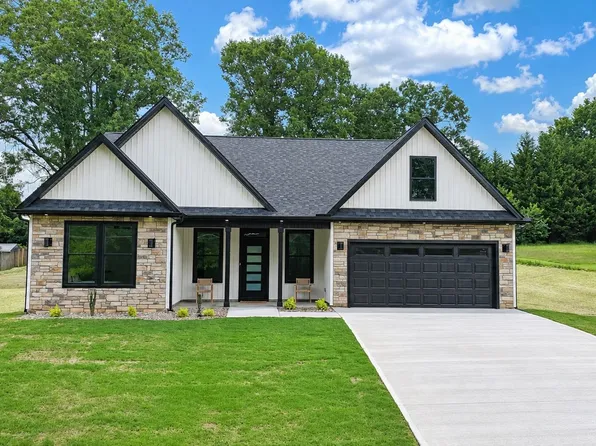 333 Peach Valley Dr, Spartanburg, SC 29303