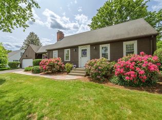 169 Mountainview Rd, East Longmeadow, MA 01028