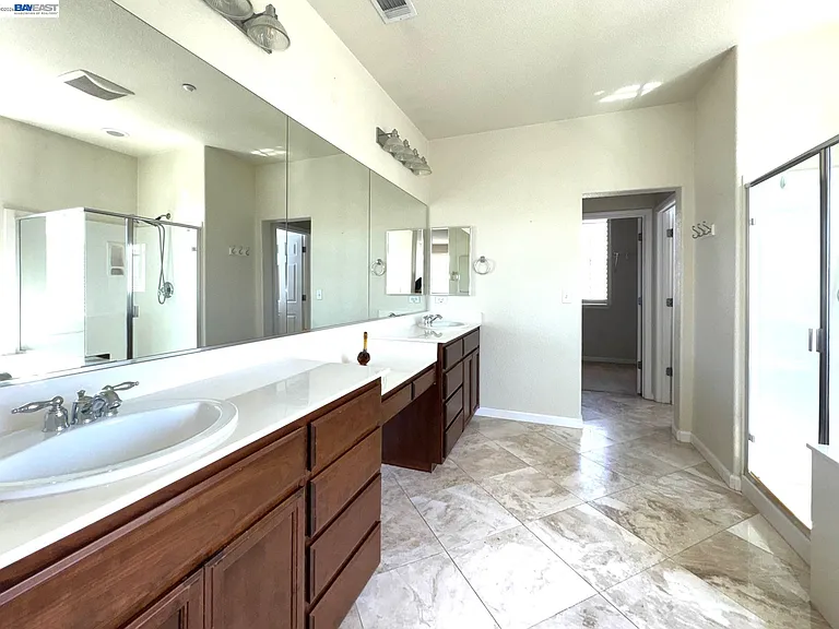 1669 Marina Way — Photo 26