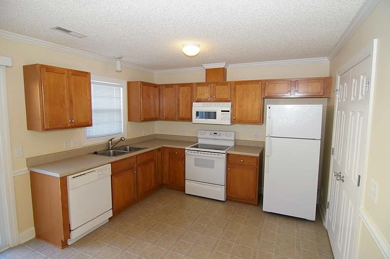 1st image of 4210 H Dudleys Grant Dr