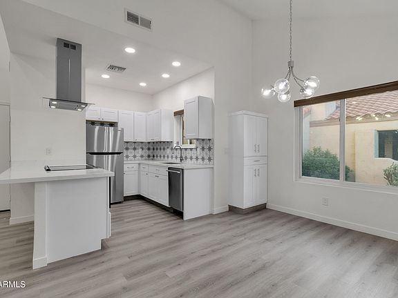 5th image of 3441 N 31ST Street #109