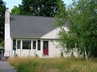 23 Sheraton Dr, Poughkeepsie, NY 12601