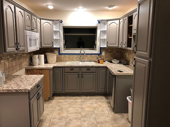 5th image of 42208 Brentwood Dr