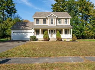 5 Laurin Ln, Easthampton, MA 01027