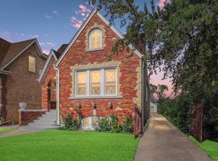5060 W Cornelia Ave, Chicago, IL 60641