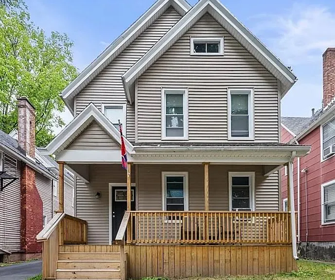 32 Edmonds St #2 — Photo 1