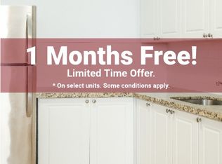 715 Finch Ave W, Toronto, ON M3H 4X7