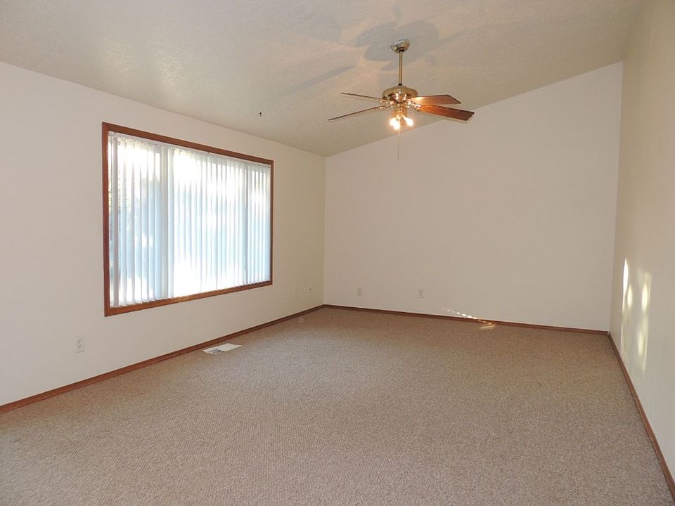 MURR1 29352937 SW Charity Ct Troutdale OR Zillow