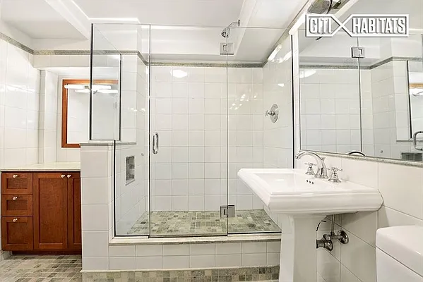 Sold by Citi Habitats | media 5