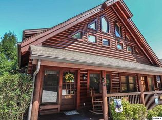 743 Golf View Blvd, Pigeon Forge, TN 37863