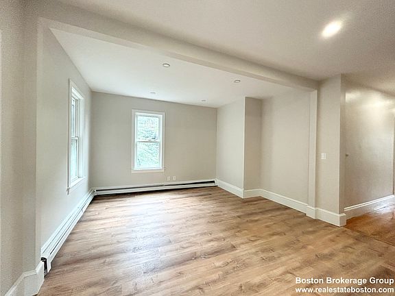 5th image of 104 Buttonwood St #4