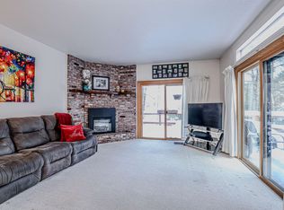 840 Cove Drive, Grantham, NH 03753
