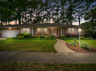 6843 Pallister Rd, Norfolk, VA 23518