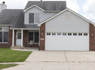 1500 Wildrose Dr, Belvidere, IL 61008