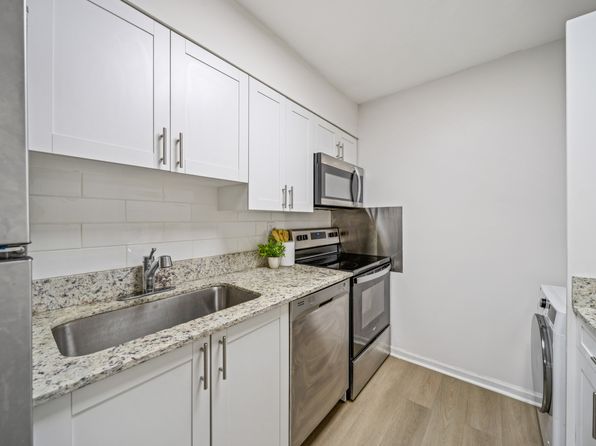 2208 Southside Blvd #90