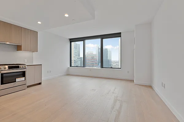 Rented by Nest Seekers International | media 26